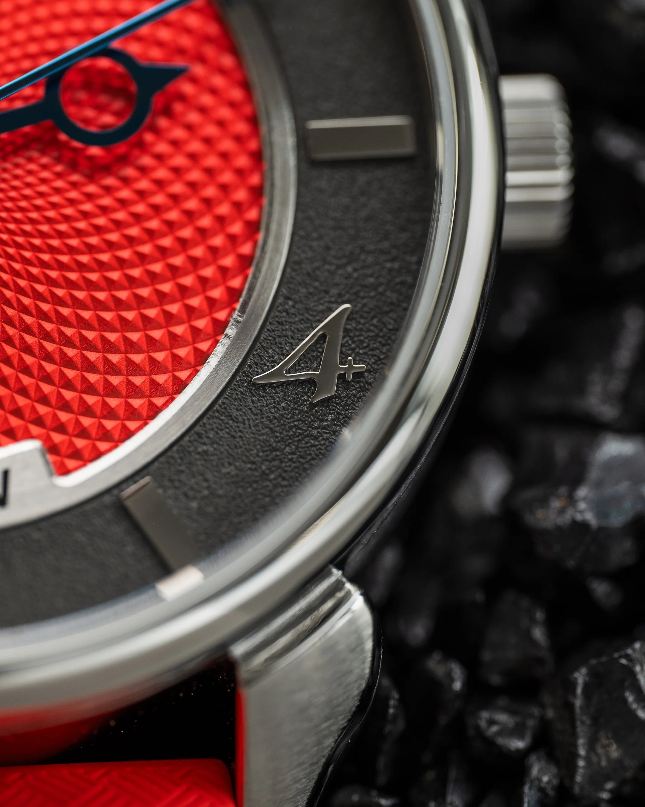 Ninov NV01 Red