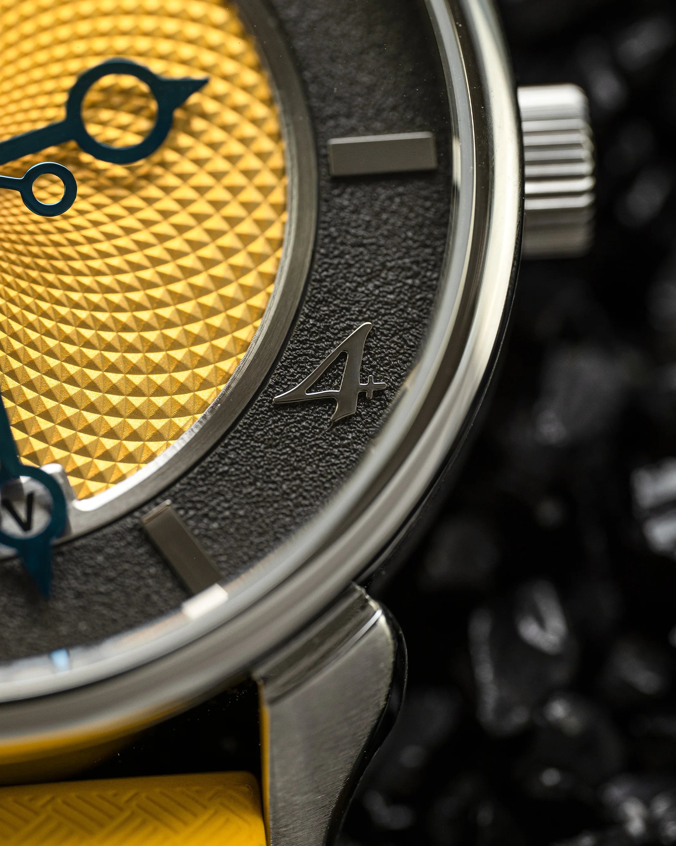 Ninov NV01 Yellow