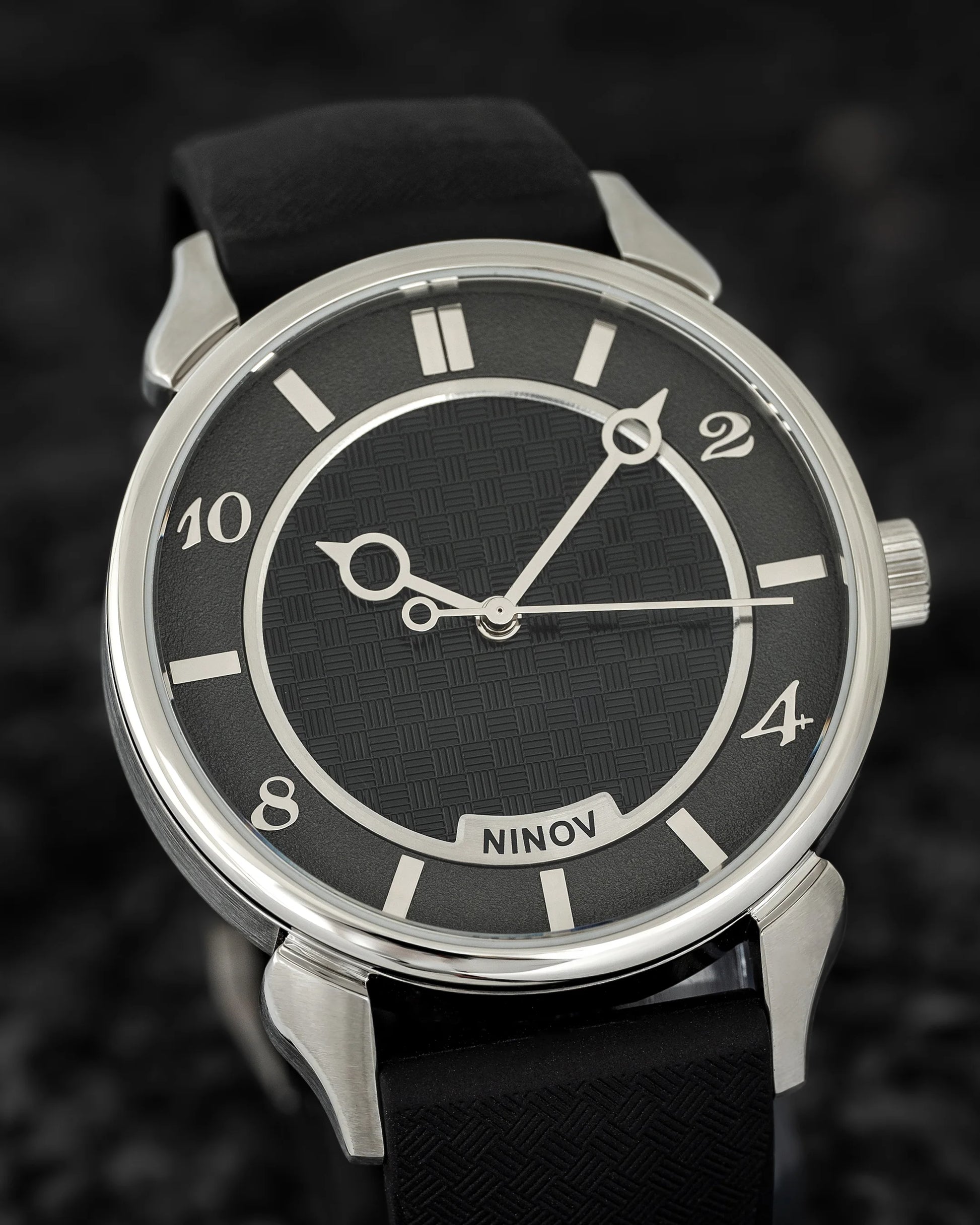 Ninov NV02 Black