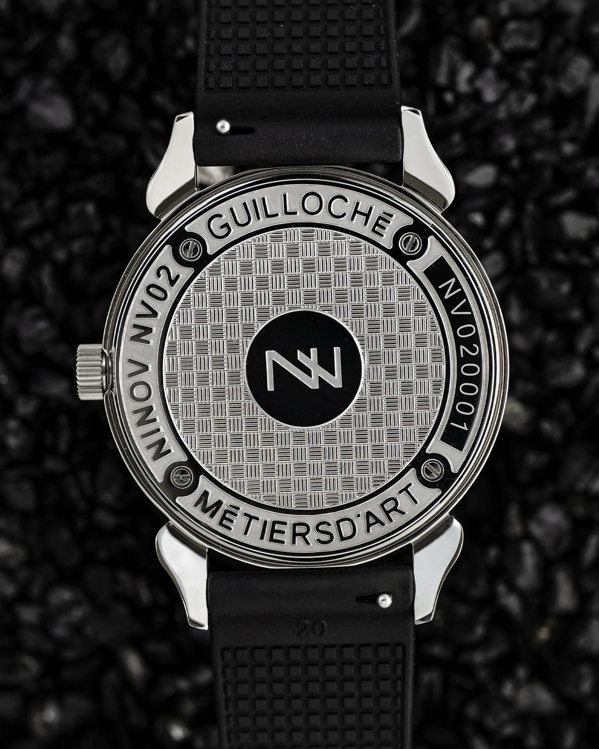 Ninov NV02 Black