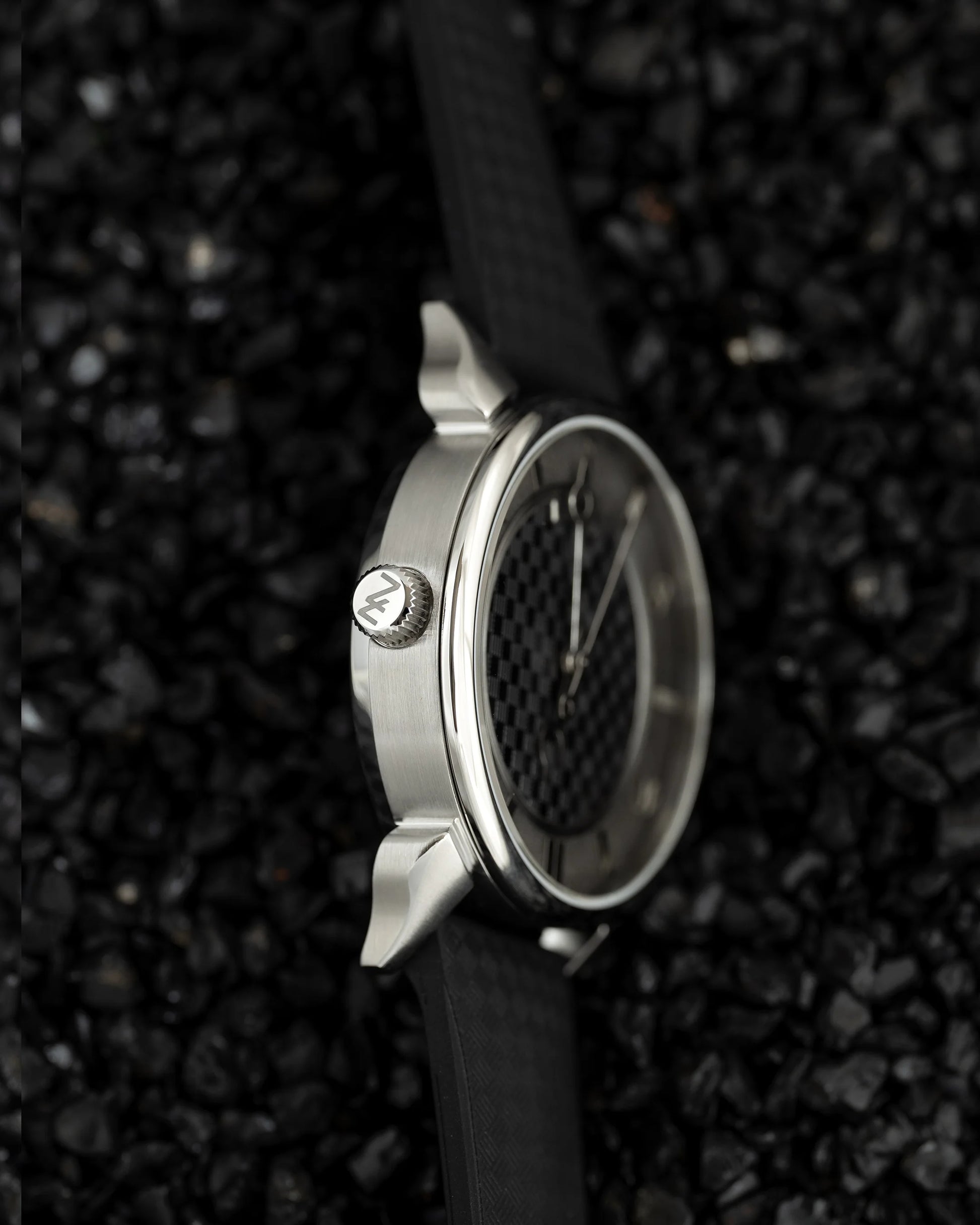 Ninov NV02 Black