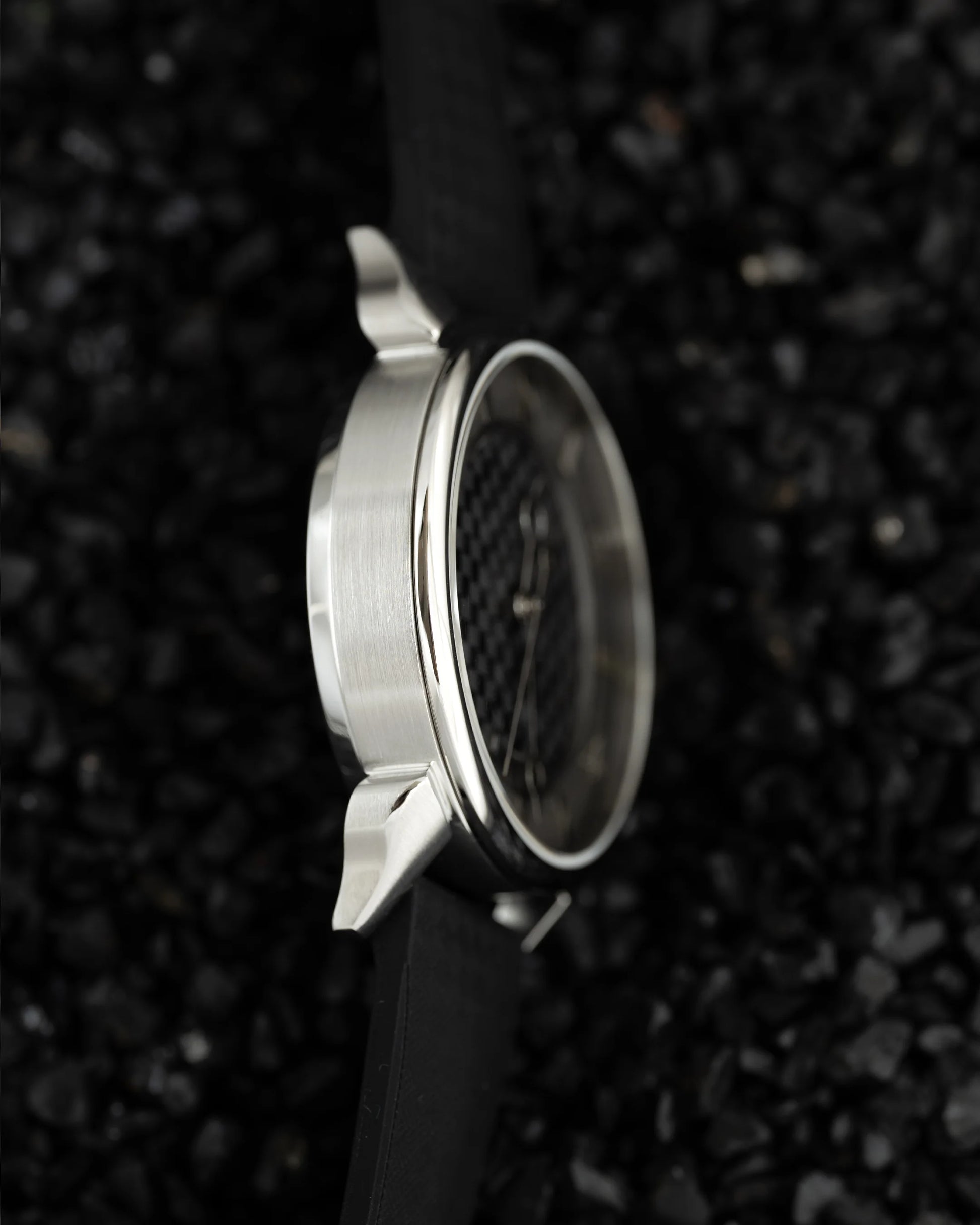 Ninov NV02 Black
