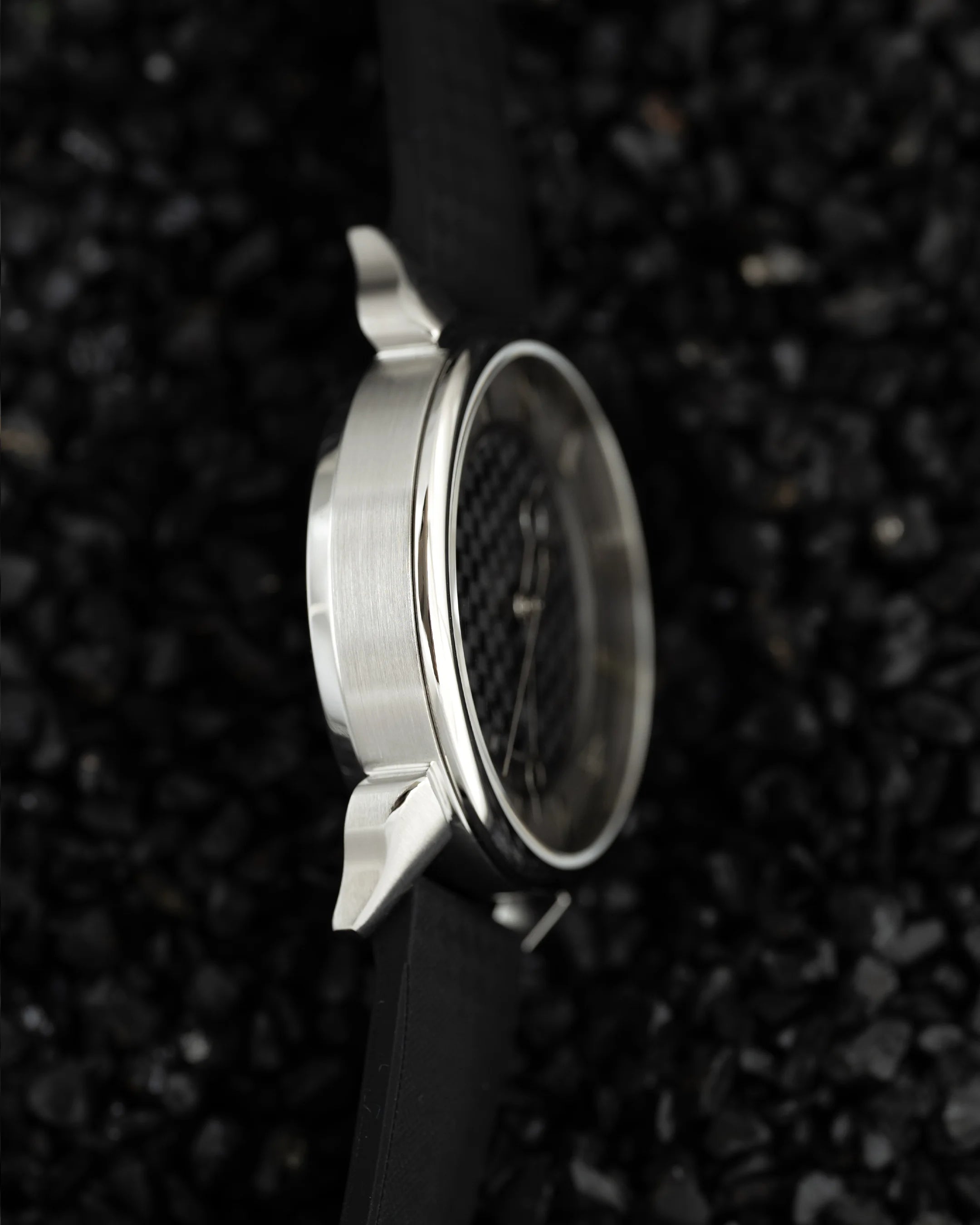 Ninov NV02 Black