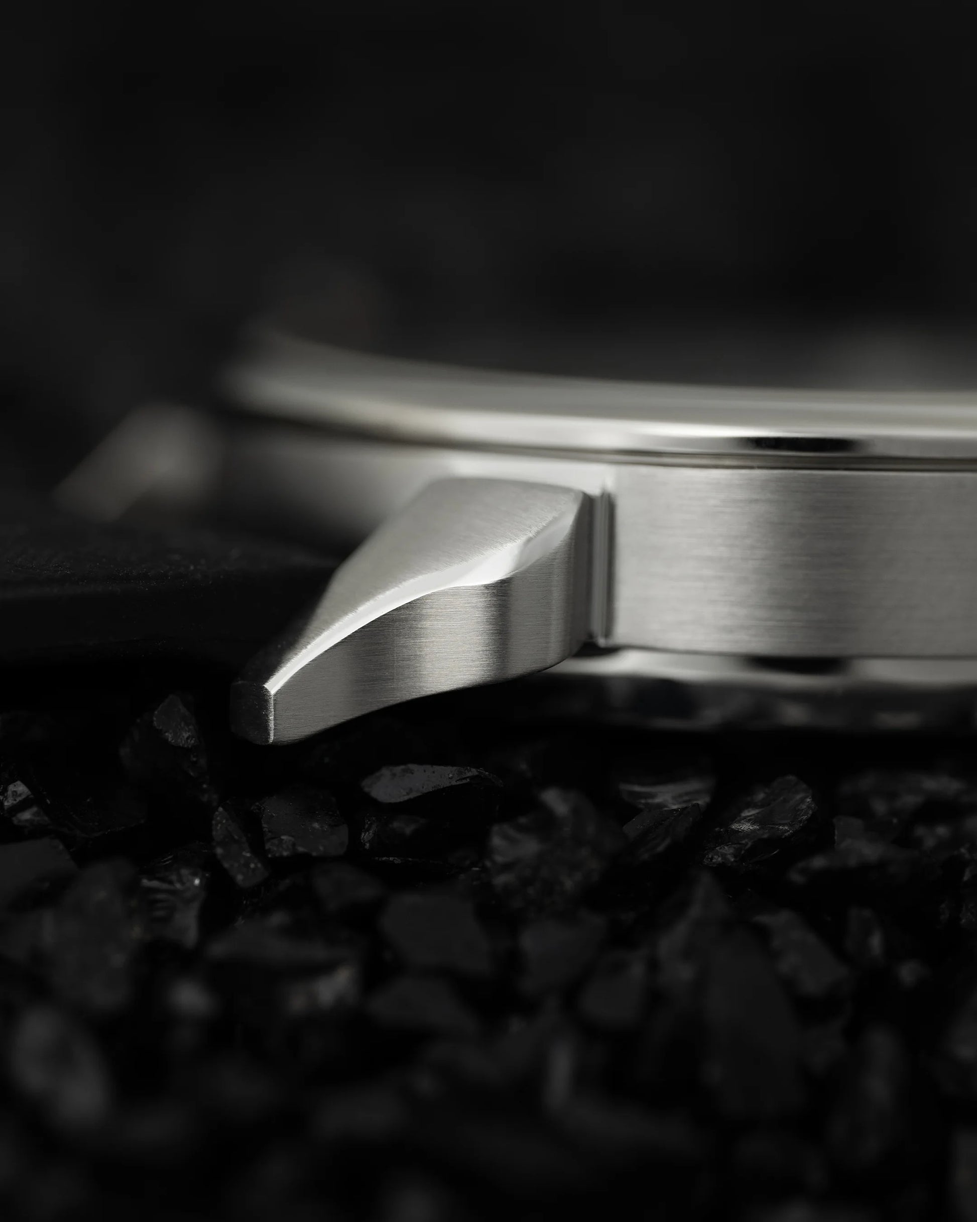 Ninov NV02 Black
