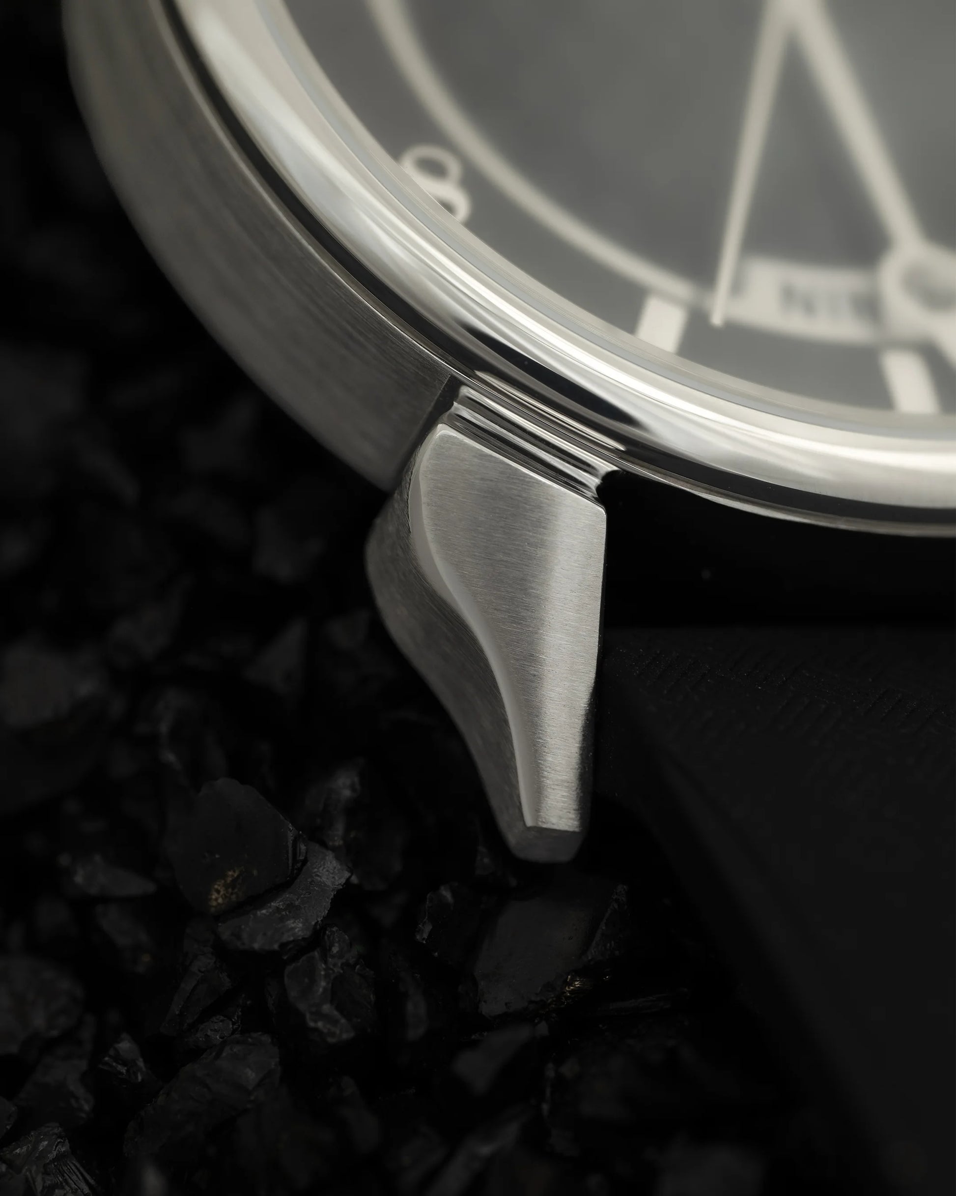 Ninov NV02 Black