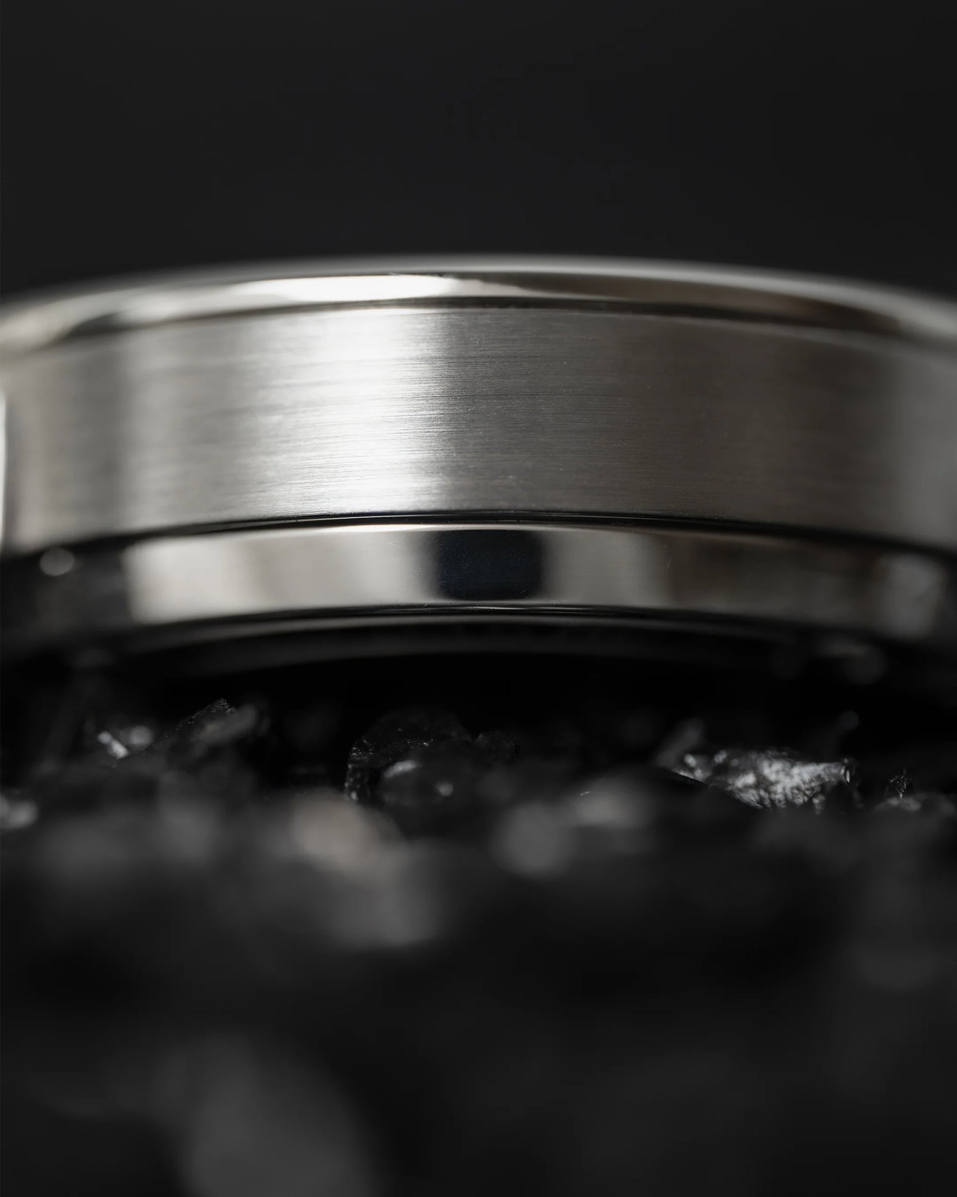 Ninov NV02 Black