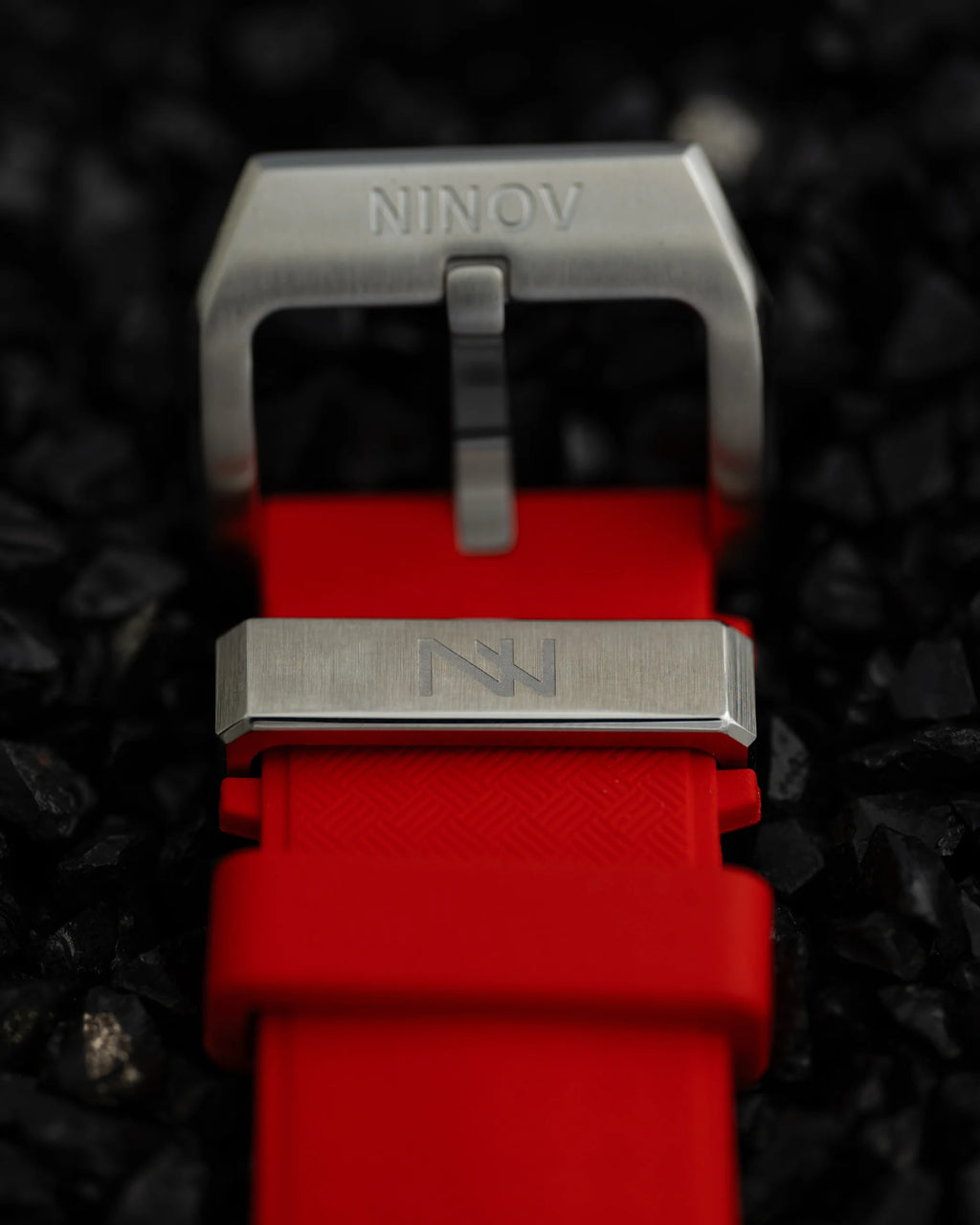 Ninov NV02 Red