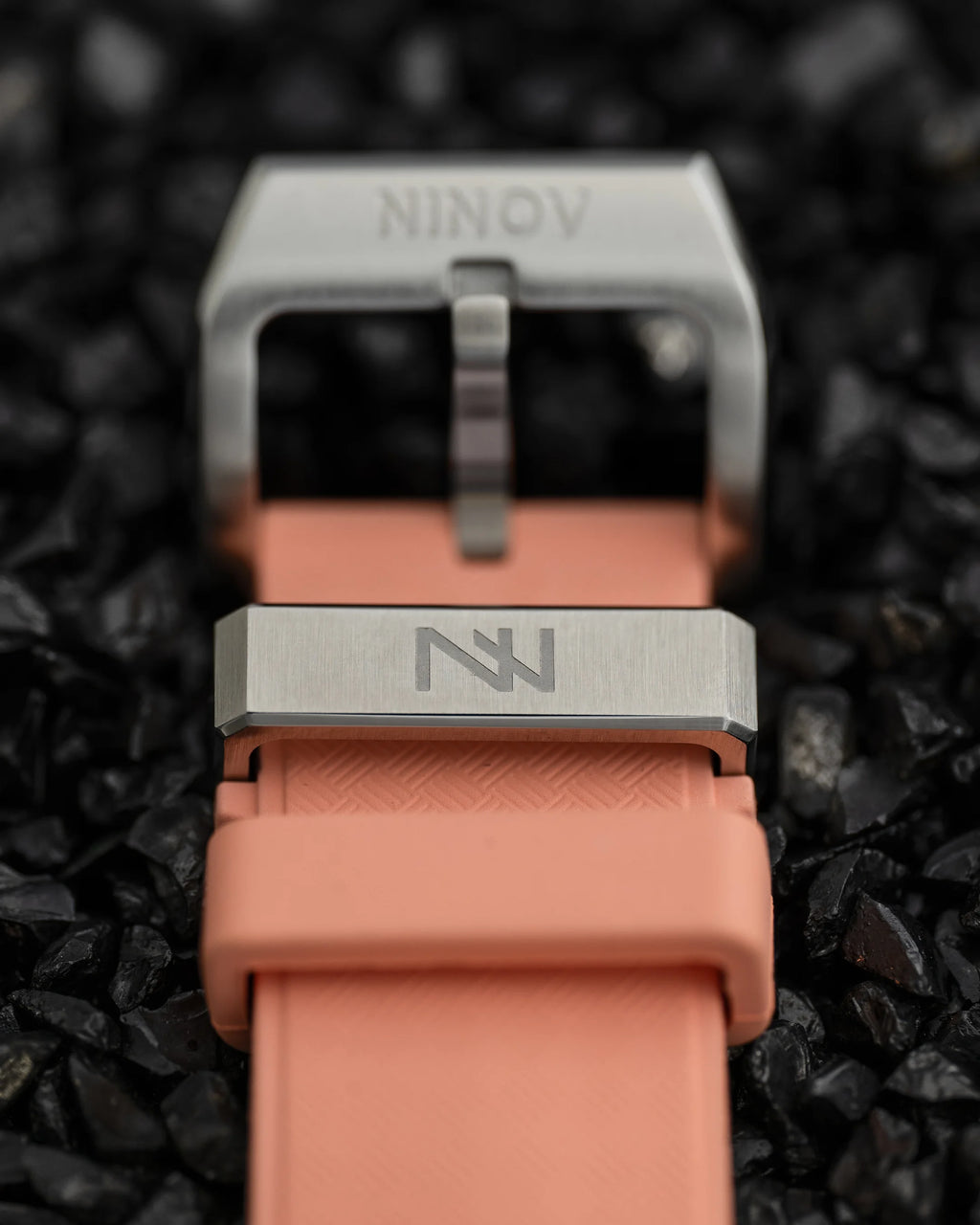 Ninov NV02 Salmon