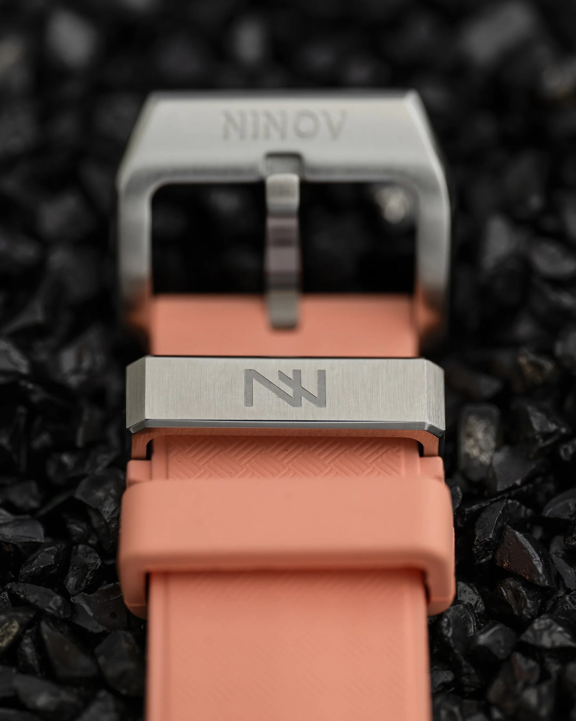 Ninov NV02 Salmon