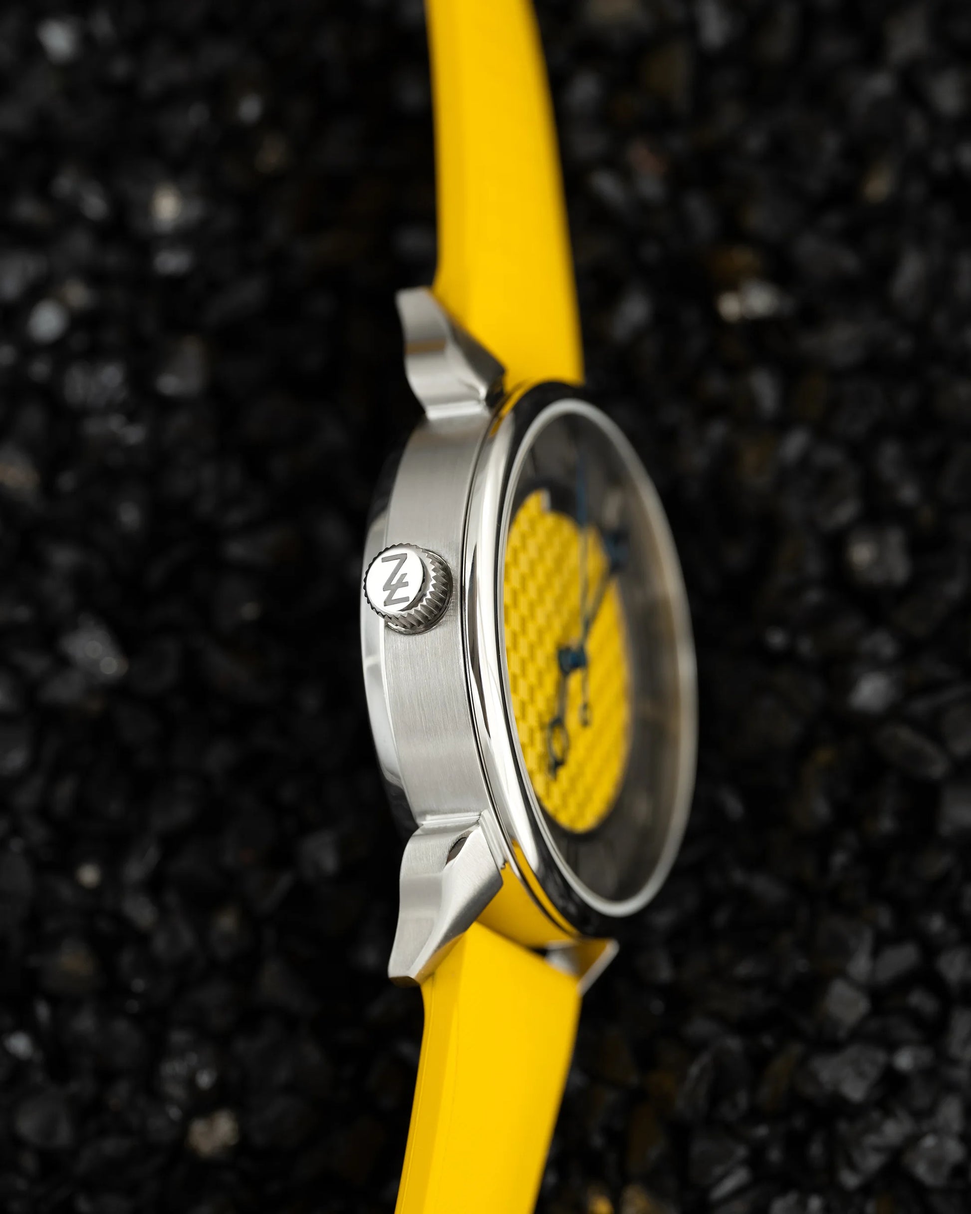 Ninov NV02 Yellow