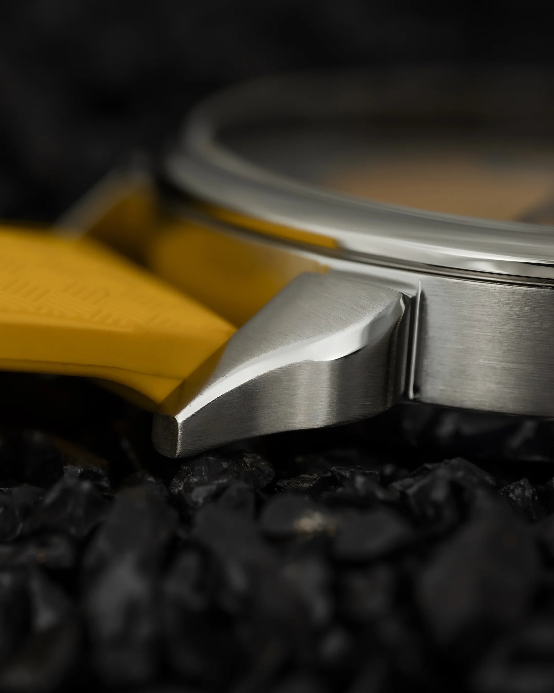 Ninov NV02 Yellow